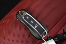 Porsche Cayenne Base AWD 2026