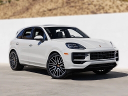 Porsche Cayenne Base AWD 2026