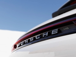 Porsche Cayenne Base AWD 2026