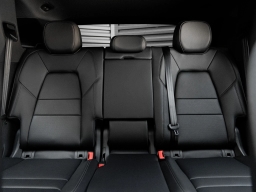 Porsche Cayenne Base AWD 2026
