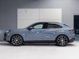 Porsche Cayenne Base AWD 2026