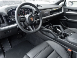 Porsche Cayenne Base AWD 2026