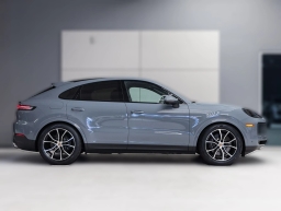 Porsche Cayenne Base AWD 2026