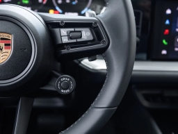 Porsche Cayenne Base AWD 2026