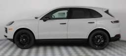 Porsche Cayenne Base AWD 2026