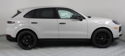 Porsche Cayenne Base AWD 2026