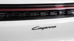 Porsche Cayenne Base AWD 2026