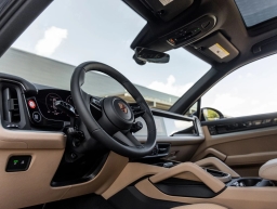 Porsche Cayenne Base AWD 2026