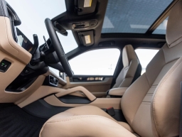 Porsche Cayenne Base AWD 2026