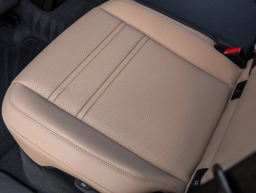 Porsche Cayenne Base AWD 2026