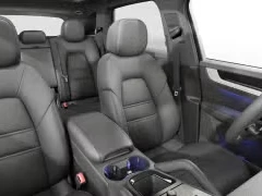 Porsche Cayenne Base AWD 2026