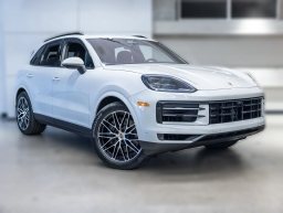Porsche Cayenne Base AWD 2026