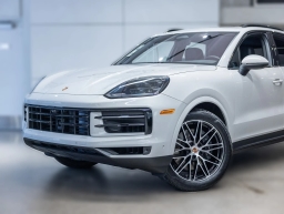 Porsche Cayenne Base AWD 2026