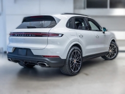 Porsche Cayenne Base AWD 2026