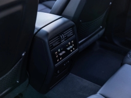 Porsche Cayenne Base AWD 2026