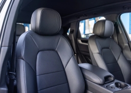 Porsche Cayenne Base AWD 2026