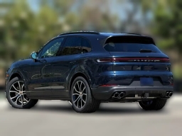 Porsche Cayenne Base AWD 2026