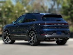 Porsche Cayenne Base AWD 2026