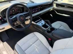 Porsche Cayenne Base AWD 2026