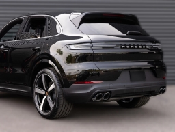 Porsche Cayenne Base AWD 2026