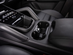 Porsche Cayenne Base AWD 2026