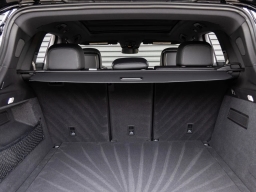 Porsche Cayenne Base AWD 2026