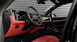 Porsche Cayenne Base AWD 2026