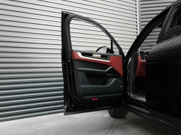 Porsche Cayenne Base AWD 2026