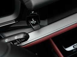 Porsche Cayenne Base AWD 2026