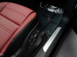 Porsche Cayenne Base AWD 2026