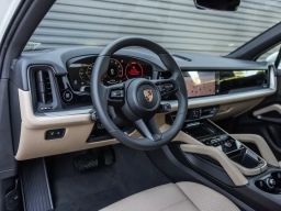 Porsche Cayenne Base AWD 2026