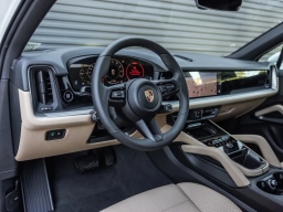 Porsche Cayenne Base AWD 2026