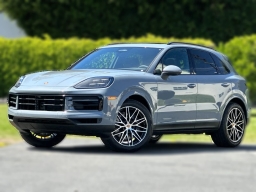 Porsche Cayenne Base AWD 2026