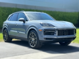Porsche Cayenne Base AWD 2026