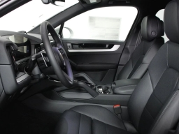 Porsche Cayenne Base AWD 2026