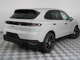 Porsche Cayenne Base AWD 2026