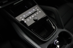 Porsche Cayenne Base AWD 2026