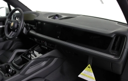 Porsche Cayenne Base AWD 2026