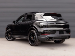 Porsche Cayenne Base AWD 2026