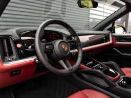 Porsche Cayenne Base AWD 2026