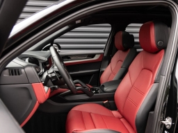 Porsche Cayenne Base AWD 2026