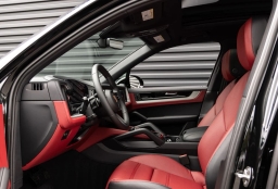 Porsche Cayenne Base AWD 2026