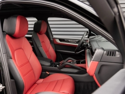 Porsche Cayenne Base AWD 2026