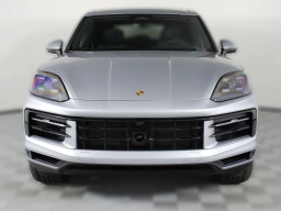 Porsche Cayenne Base AWD 2026