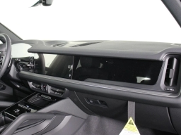 Porsche Cayenne Base AWD 2026