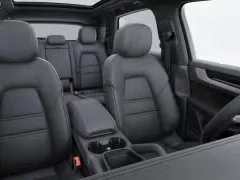 Porsche Cayenne Base AWD 2026