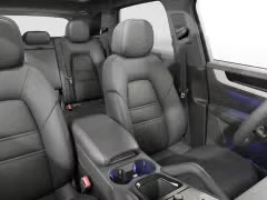 Porsche Cayenne Base AWD 2026