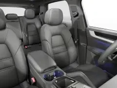 Porsche Cayenne Base AWD 2026