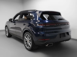Porsche Cayenne Base AWD 2026