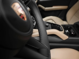 Porsche Cayenne Base AWD 2026